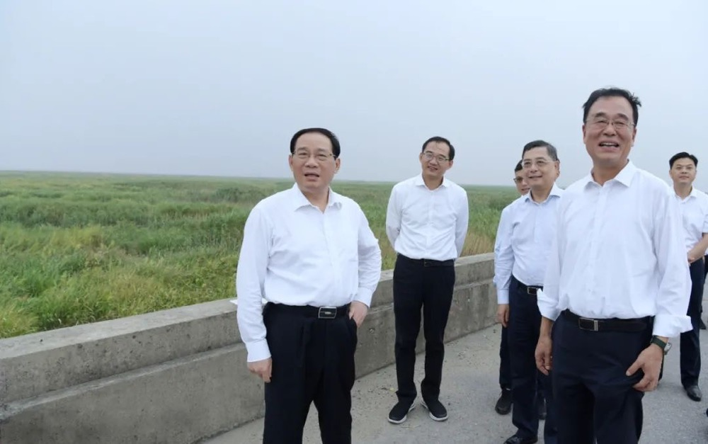 李強今天在橫沙島調研，要求打造匹配超大城市目標定位的綠色生態農業發展高地！